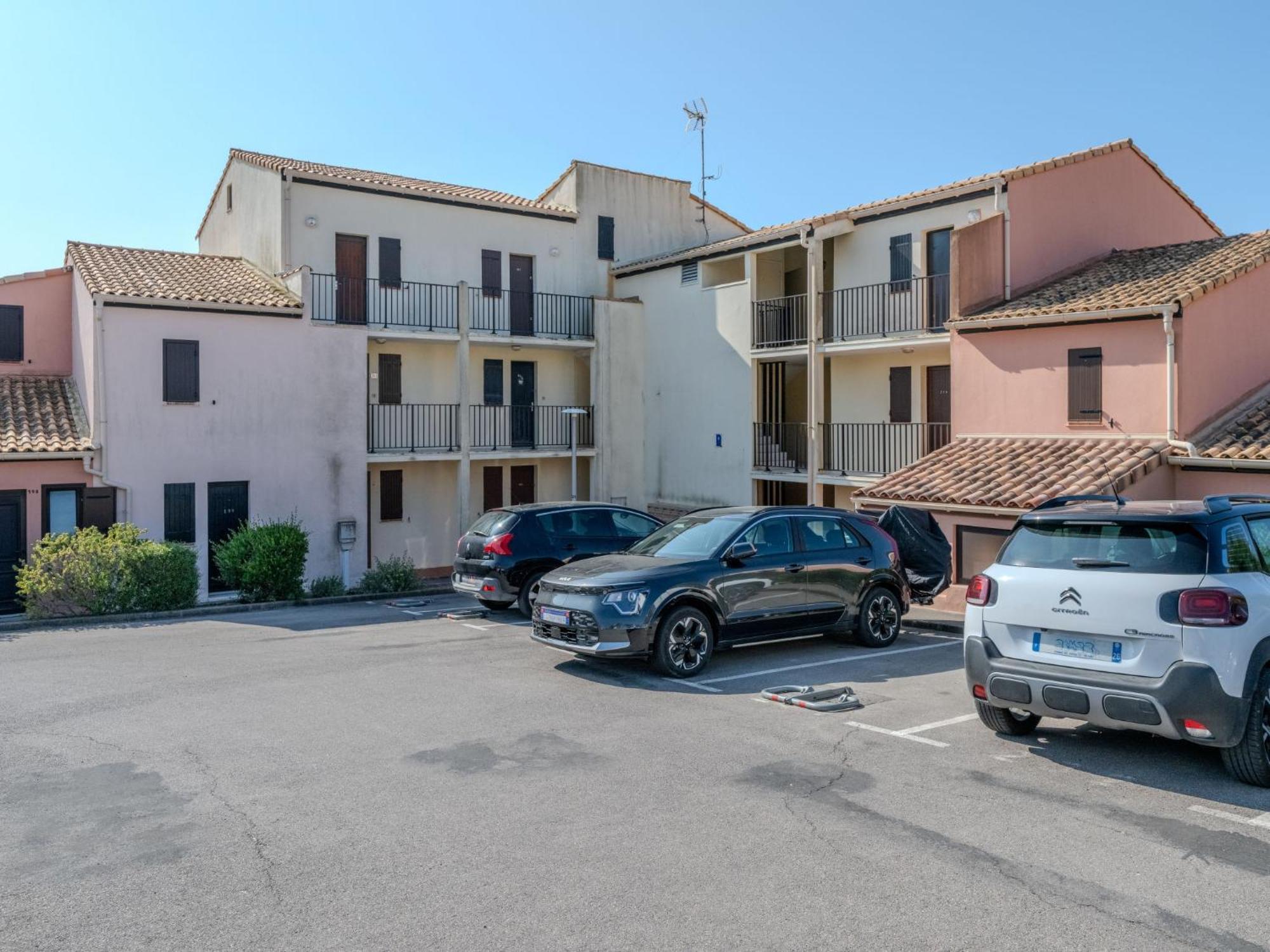 Apartment Les Eaux Vives 1 & 2-2 By Interhome Saint-Pierre-la-Mer  Екстер'єр фото